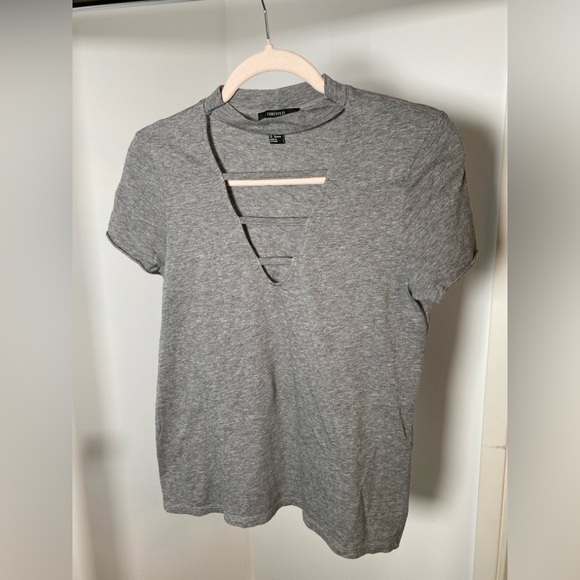 Forever 21 Grey Strappy Cutout Choker Neck Top - Size Small - Picture 7 of 8